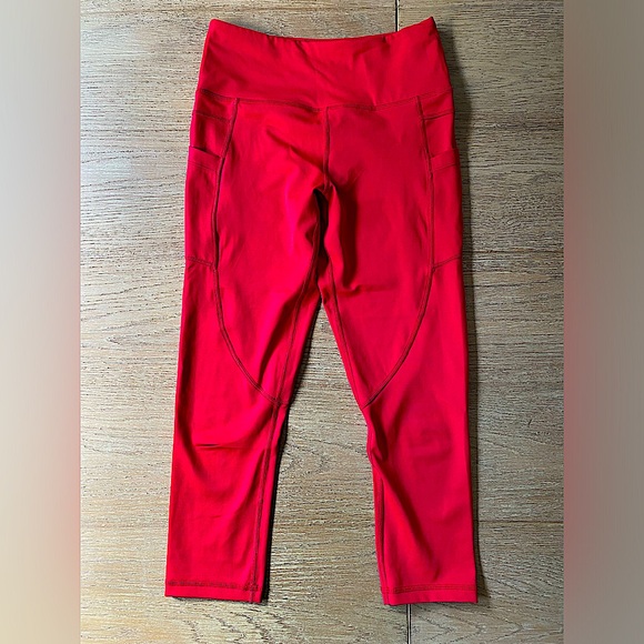 Zyia Red Pocket Light n Tight Hi-Rise Capri 20” - Picture 3 of 5